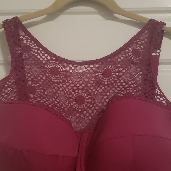 Bathing suit - Picture 4 of 5